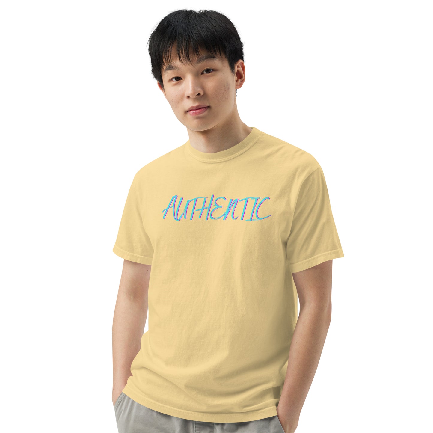 Authentic Men’s garment-dyed heavyweight t-shirt
